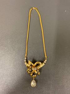 lot 38B image: Vintage Gold Tone Necklace Sparkling Stone Drop Pendant