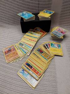 lot 38P image: Large Pokmon Card Collection with Rares