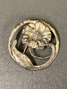 lot 48B image: Vintage Sterling Silver Floral Brooch with Intricate Design