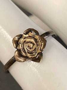 lot 65B image: Elegant Sterling Silver Rose Ring 925 Jewelry