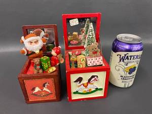 lot 105B image: Vintage Christmas Music Boxes Set