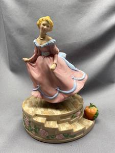 lot 121B image: Charming Porcelain Music Box Fairy Tale Theme