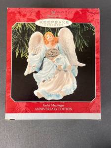 lot 14J image: Hallmark Keepsake Joyful Messenger 25th Anniversary Ornament