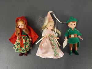 lot 29J image: Madame Alexander Fairytale Dolls Set Vintage Collectibles