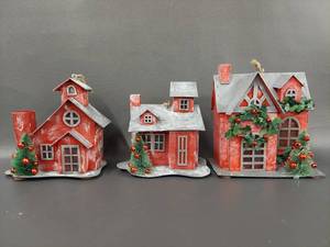 lot 30J image: Set of 3 Decorative Holiday Houses Red Rustic Look