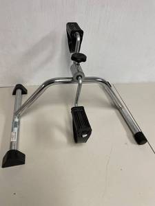 lot 51J image: Lumex Chrome Pedal Exerciser for Low-Impact Fitness and Rehab