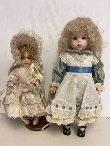 lot 37E image: Vintage Porcelain Dolls with Victorian Lace Attire Set