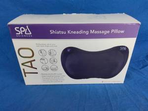 lot 57 image: Spa Sciences TAO Shiatsu Kneading Massage Pillow