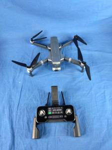 lot 96 image: Contixo F35 4K UHD Wi-Fi Camera Foldable GPS Quadcopter Drone