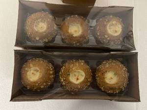 C. 6x Starbucks Pumpkin Cream Muffins