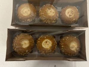 C. 6x Starbucks Pumpkin Cream Muffins