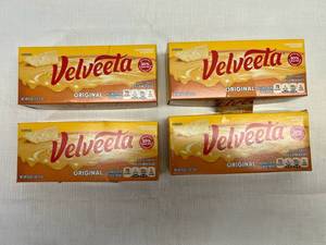 SSS. 4x 1lb Velveeta
