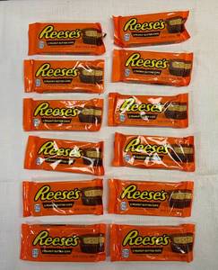 KK. 12x Reeses Peanut Butter Cups