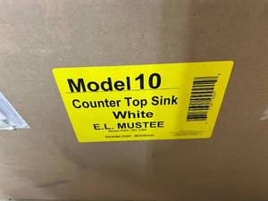 Mustee Self Rimming Laundry Tray - White