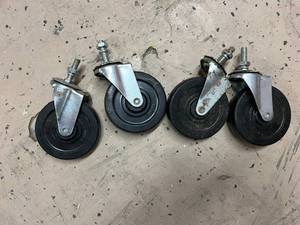 4 Caster Wheels