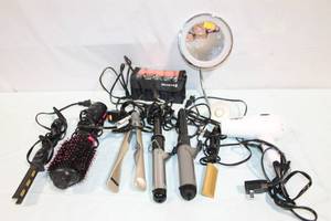 lot B-9 image: Assorted Hair Styling Tools and Accessories