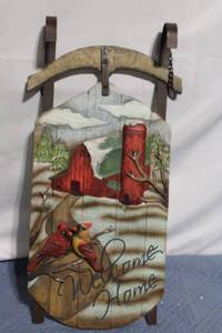 lot 59 image: Decorative Wall Hanging Welcome Home with Birds and Barn Design