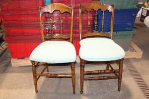 lot 127 image: Pair of Vintage Wooden Dining Chairs with Cushioned Seats