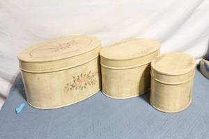 lot 154 image: Set of 3 Rustic Hand-Painted Floral Storage Boxes