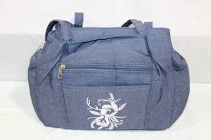 lot 194 image: 3-Piece Denim Purse Set with Floral Embroidery
