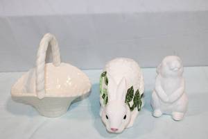 lot 213 image: Set of 3 Ceramic Rabbit and Basket Figurines