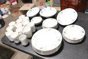 lot 282 image: Set of 22 Bamboo Pattern China Dishes and 16 Cups