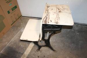 lot 328 image: Vintage Metal and Wood School Desk with Bench