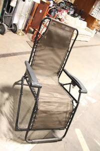 lot 342 image: Adjustable Outdoor Recliner Chair