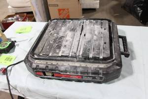 lot 343 image: Drill Master Tile Saw with Wet Tray