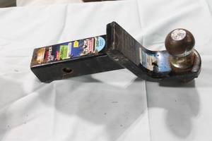 lot 357 image: Used Trailer Hitch Ball Mount with 3-14 Drop and 2 Rise