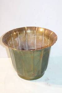 lot 365 image: Antique Brass Planter with Fluted Design