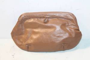 lot 443 image: Brown Leather Clutch Purse