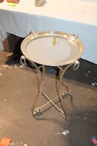 lot 463 image: Elegant Silver Metal Side Table with Glass Top