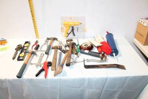 lot 486 image: Collection of Assorted Hand Tools and Accessories