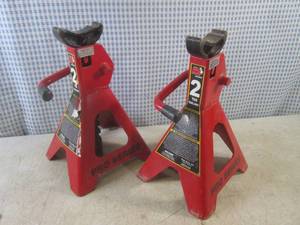 lot 91 image: (CS) Pair of Big Red Pro Series 2 T...