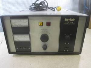 lot 102 image: (A-3) Henry Radio 2002-A Linear Amp...