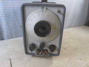 lot 103 image: (A-2) HP 200CD Wide Range Oscillato...