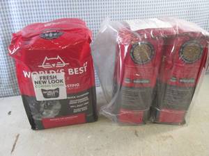 lot 173 image: (CS) 3 - 8 Pound Bags Cat Litter Qu...
