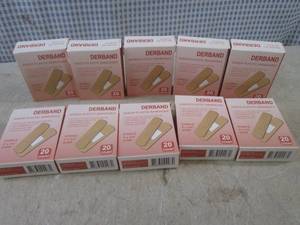 lot 206 image: (EC1) 10 Boxes of 20-Count Bandages...