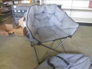 lot 208 image: (G-1) Padded Cushion Folding Portab...