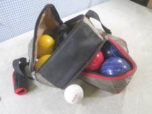 lot 229 image: (BSB) Kelsy US Bocce Ball Set with ...