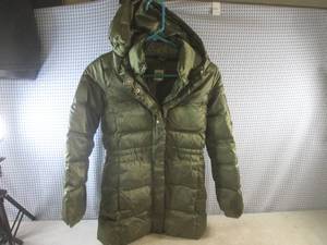 lot 237 image: (BS) Gap Kids Coat with Hood Size L...