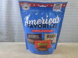 lot 268 image: (B-2) Sharing Assortment Bag of Hes...