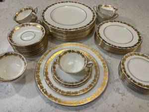 Wedgwood Bone China Dinnerware Set