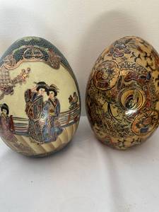 Decorative Ceramic Eggs Set