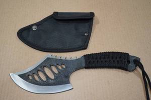 lot 7 image: Columbia 11 Camping Hatchet