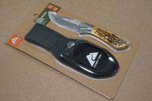 lot 15 image: Ozark Trail 7 Fixed Blade Knife