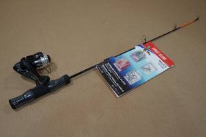 lot 20 image: Eagle Claw Walleye Ice RodReel Combo