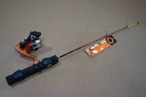 lot 21 image: Celsius Chill Factor Ice RodReel Combo