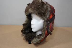 lot 35 image: Adult Mad Bomber Trapper Hat